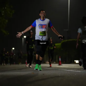 Runner Photo 5459425