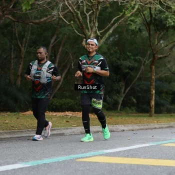 Runner Photo 5459523