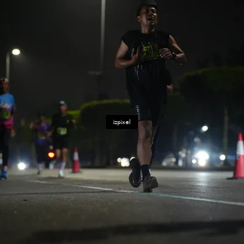 Runner Photo 5459847