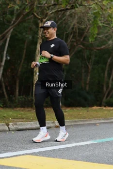 Runner Photo 5459858