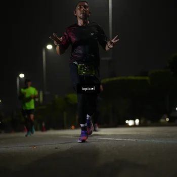 Runner Photo 5460187