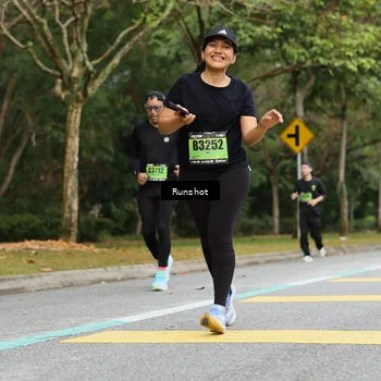 Runner Photo 5462148