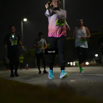 Runner Photo 5464214
