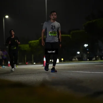 Runner Photo 5464259