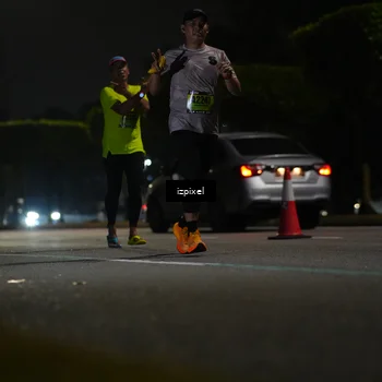 Runner Photo 5464337