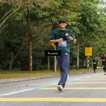 Runner Photo 5465465
