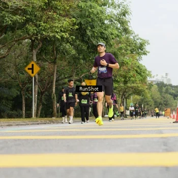 Runner Photo 5465547