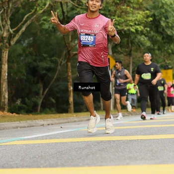 Runner Photo 5465872