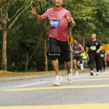 Runner Photo 5465876