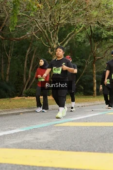 Runner Photo 5466295
