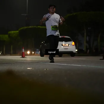 Runner Photo 5467065