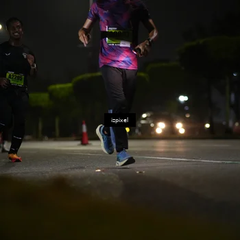 Runner Photo 5467099