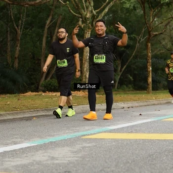 Runner Photo 5467122
