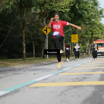Runner Photo 5467395