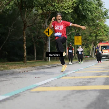 Runner Photo 5467404