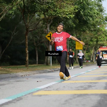 Runner Photo 5467405