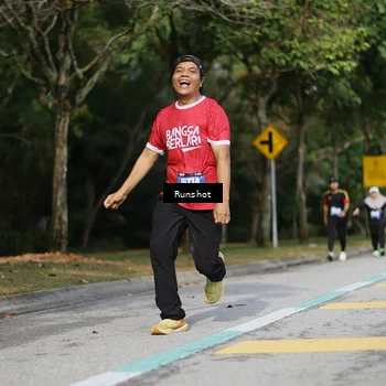 Runner Photo 5467426