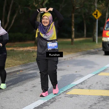 Runner Photo 5467513