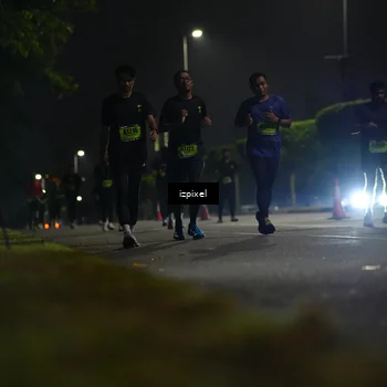 Runner Photo 5468235