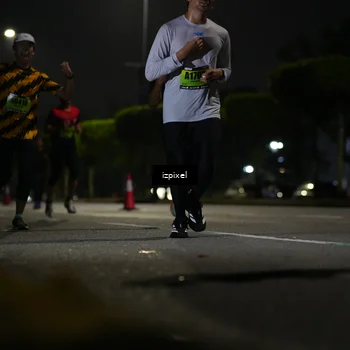 Runner Photo 5468499