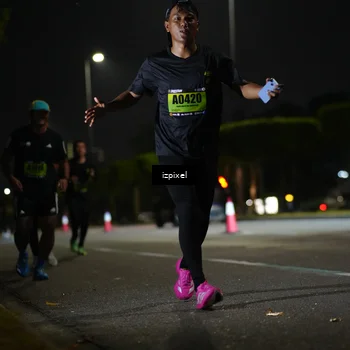 Runner Photo 5468873