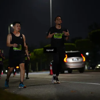 Runner Photo 5470912