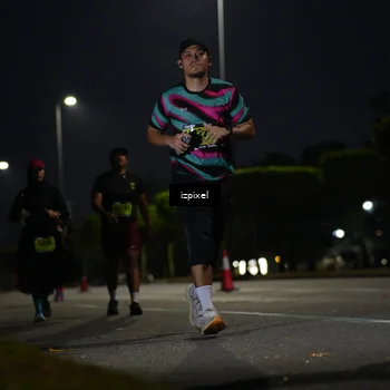 Runner Photo 5471096