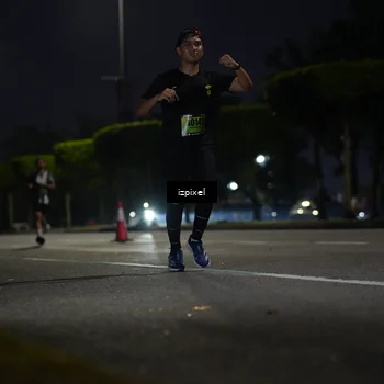 Runner Photo 5471184