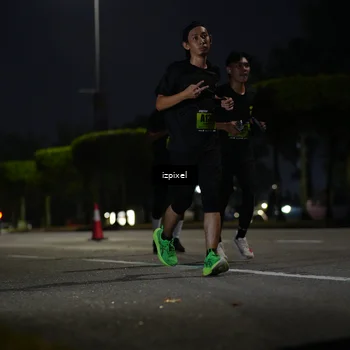 Runner Photo 5471354