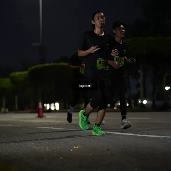 Runner Photo 5471355