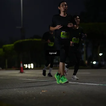 Runner Photo 5471356