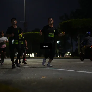 Runner Photo 5471503