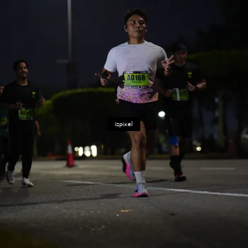 Runner Photo 5471544
