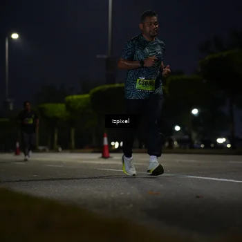 Runner Photo 5471699