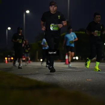 Runner Photo 5471844