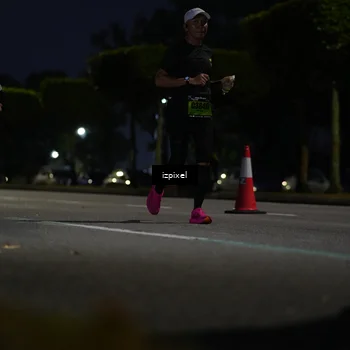 Runner Photo 5472064