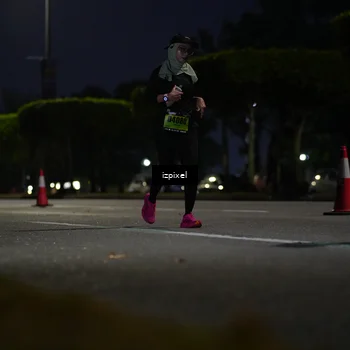 Runner Photo 5472070