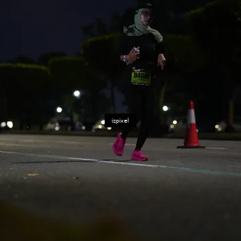 Runner Photo 5472088