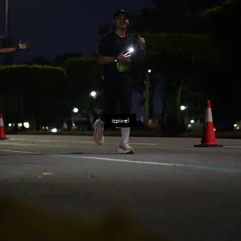 Runner Photo 5472118