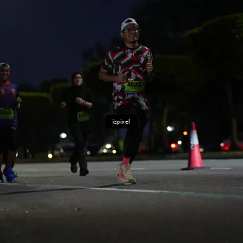 Runner Photo 5472342