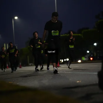 Runner Photo 5472474