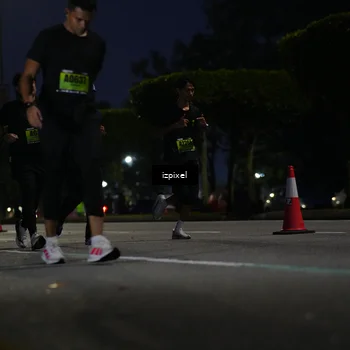 Runner Photo 5472476