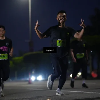 Runner Photo 5472541