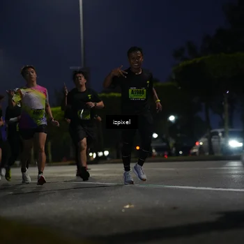 Runner Photo 5472590
