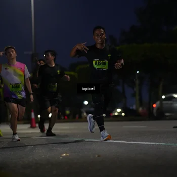 Runner Photo 5472601