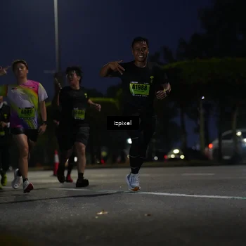 Runner Photo 5472607