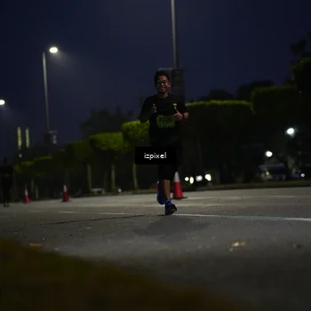 Runner Photo 5472680