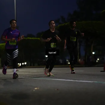 Runner Photo 5472781