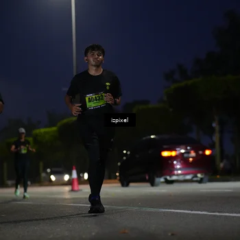 Runner Photo 5472848