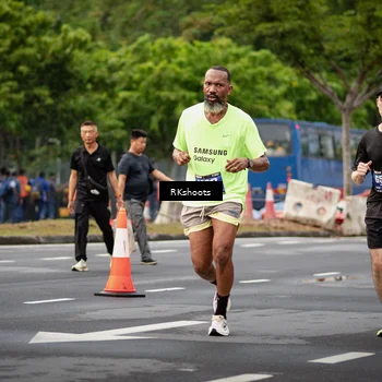 Runner Photo 5472905